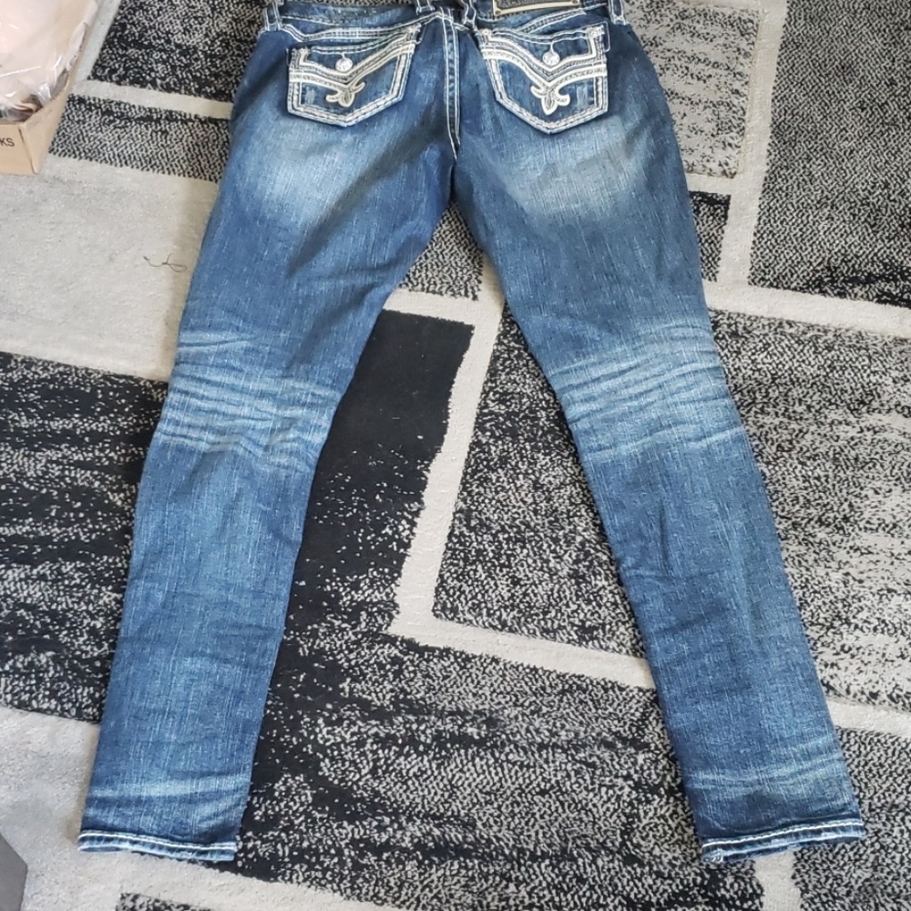 Rock revival skinny jeans